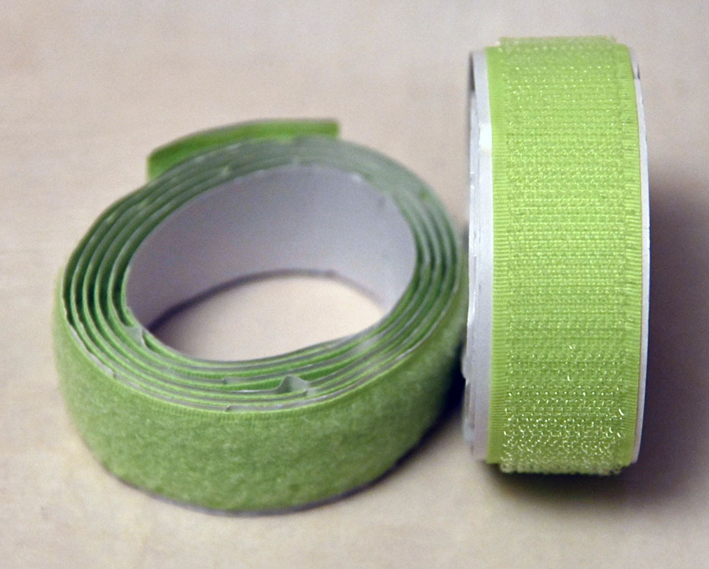 Velcro 25mm x  1meter Green New