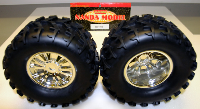 NANDA WC1013 Monster Truck new Tires chrome Mechanix/Big Fangs
