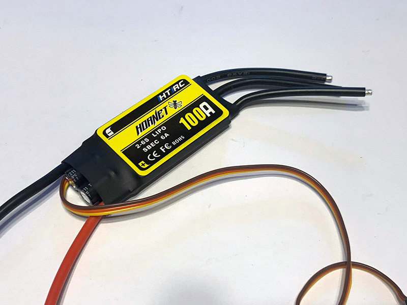 Brushless szablyz 100A/120A 73gr 2-6 lipo 6A BEC HTRC-100A
