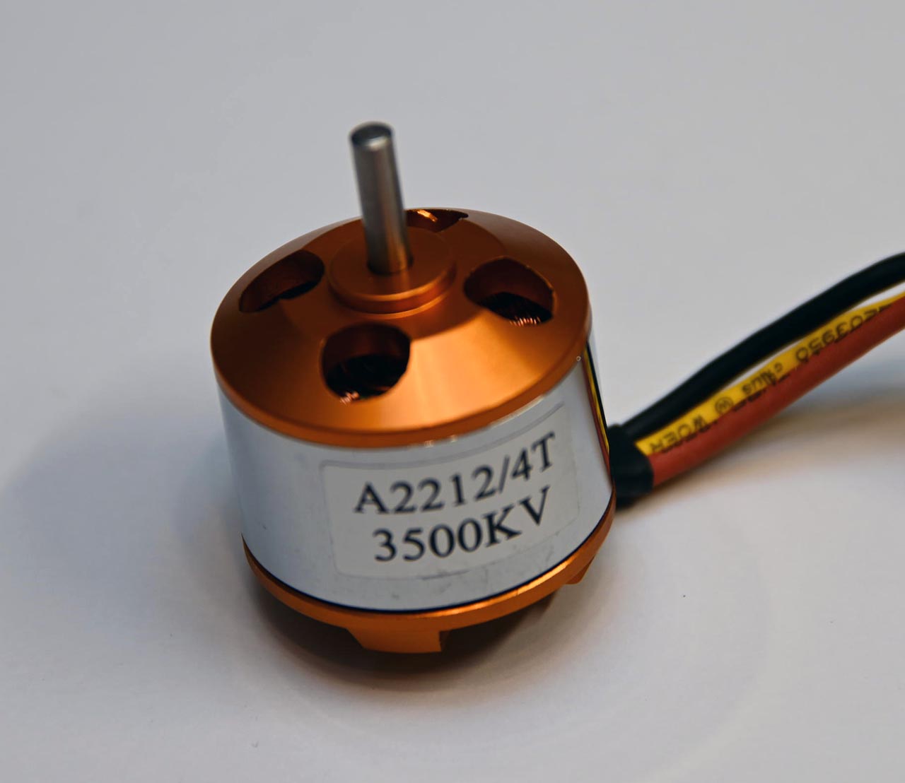 Brushless Motor  50gr KV3500 Outrunner A2212